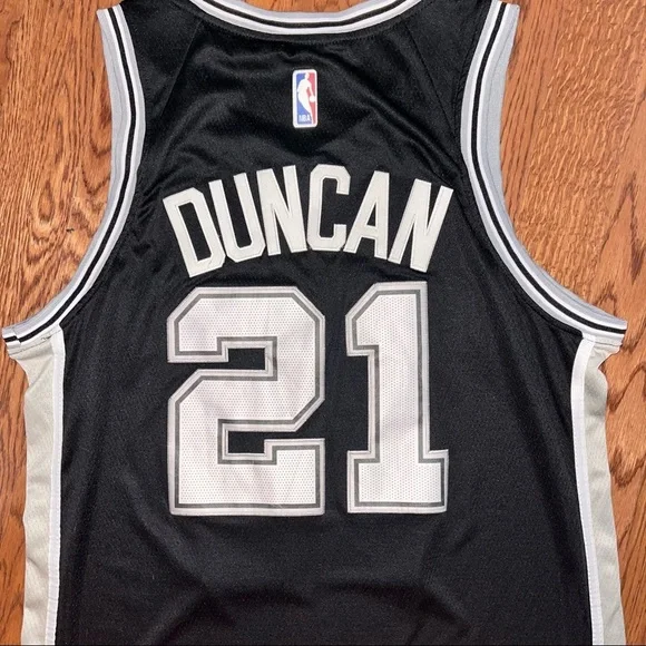 Nike NBA Authentics Tim Duncan Spurs Jersey - Picture 3 of 12